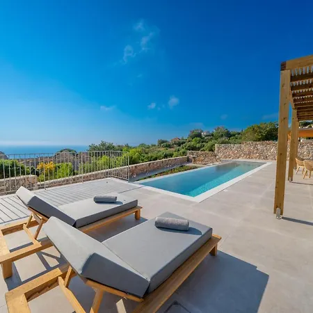 Summer Breeze 别墅 Tzamarelata