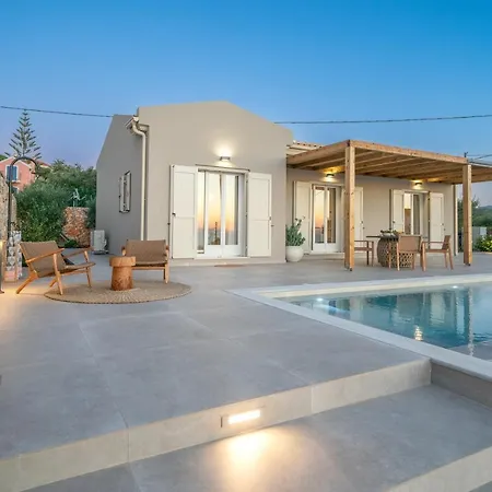 Summer Breeze Villa Tzamarelata