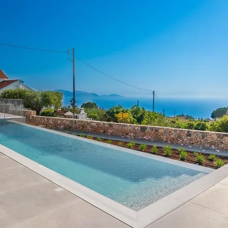 Summer Breeze Villa *