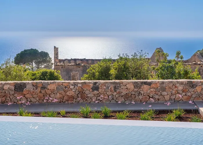 Summer Breeze Villa *