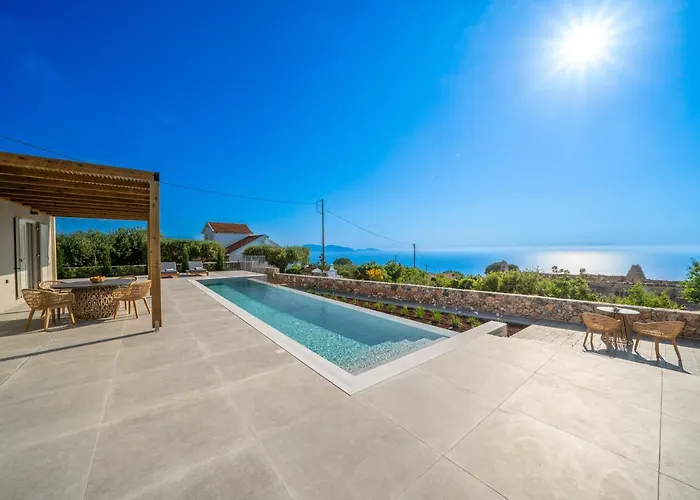 Villa Summer Breeze Tzamarelata