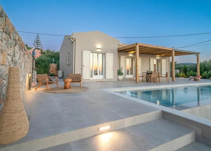 Summer Breeze Villa Tzamarelata